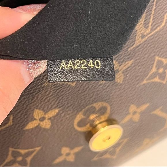 Louis Vuitton Locky BB Black Monogram - Picture 11 of 13